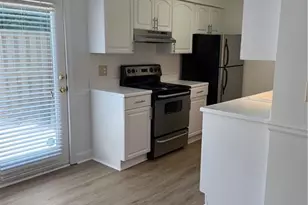 240 Triumph Dr NW, Atlanta, GA 30327 - Photo 7