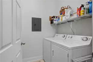 2306 Stratford Commons, Decatur, GA 30033 - Photo 13