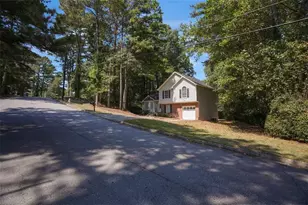 2535 Hallie Mill Rd, Atlanta, GA 30349 - Photo 31