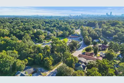 2047 Joseph E Boone Boulevard NW, Atlanta, GA 30314 - Photo 3
