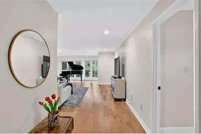 3201 Lenox Road NE #13, Atlanta, GA 30324 - Photo 3