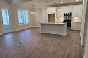 388 Maple View Dr, Carrollton, GA 30117 - Photo 3