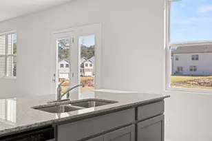 4458 Manor Hill Dr, Union City, GA 30291 - Photo 3