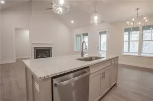 390 Maple View, Carrollton, GA 30117 - Photo 5