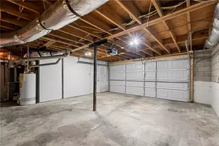 479 Larchmont Cir NW, Atlanta, GA 30318 - Photo 25