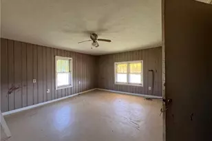 369 Cavender Ln, Bowdon, GA 30108 - Photo 5