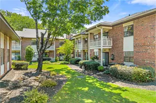 475 Mount Vernon Hwy NE, Atlanta, GA 30328 - Photo 21