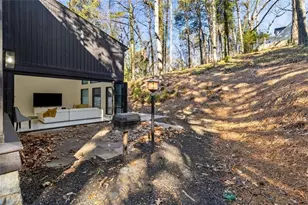 4377 Paran Pl NW, Atlanta, GA 30327 - Photo 13