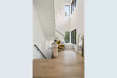 3293 Lenox Place NE, Atlanta, GA 30324 - Photo 5