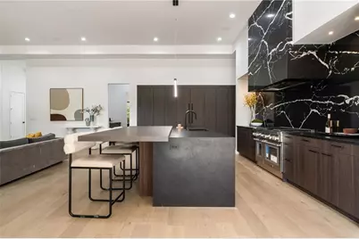 3293 Lenox Place NE, Atlanta, GA 30324 - Photo 9