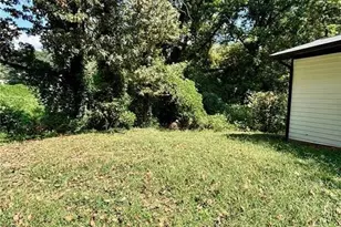 2571 Elliott St NW, Atlanta, GA 30318 - Photo 51