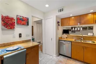 5180 Chemin De Vie, Atlanta, GA 30342 - Photo 7