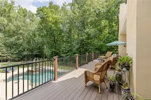 2010 Stonehedge Rd, Roswell, GA 30075 - Photo 37