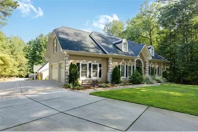 2010 Stonehedge Road, Roswell, GA 30075 - Photo 3