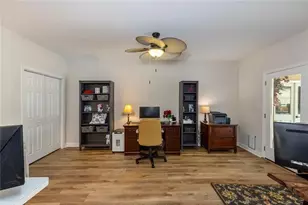 2010 Stonehedge Rd, Roswell, GA 30075 - Photo 35