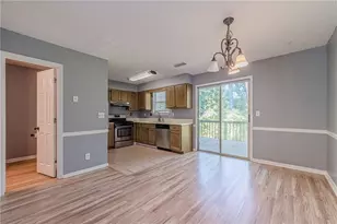 1028 Huntington Trce SE, Smyrna, GA 30082 - Photo 3