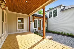 69 Maple St, Roswell, GA 30075 - Photo 5