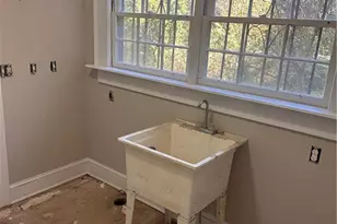 2312 Ben Hill Road SW, Atlanta, GA 30311 - Photo 11