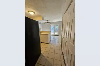 400 Prince Of Wales, Stone Mountain, GA 30083 - Photo 5