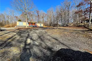 6225 Lollis Creek Rd, Flowery Branch, GA 30542 - Photo 5