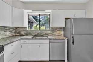 3040 Clearbrook Dr, Marietta, GA 30068 - Photo 7