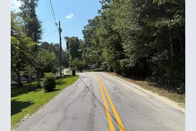 2392 Lakeshore Drive NE, Conyers, GA 30012 - Photo 7