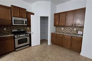 2275 Copper Trail Ln, Buford, GA 30519 - Photo 3