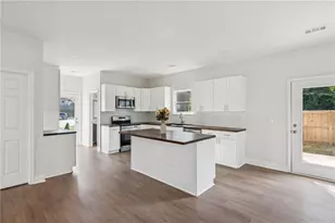 619 Elmwood St, Canton, GA 30114 - Photo 11