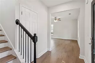 619 Elmwood St, Canton, GA 30114 - Photo 5