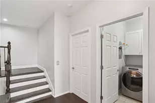 3334 Peachtree Rd NE, Atlanta, GA 30326 - Photo 33