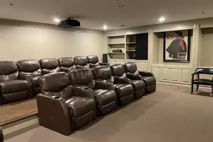 3334 Peachtree Rd NE, Atlanta, GA 30326 - Photo 27