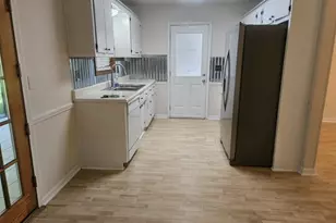 4121 Burgundy Way, Flowery Branch, GA 30542 - Photo 3