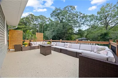 1042 Oakdale Drive SE, Smyrna, GA 30080 - Photo 17