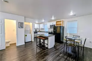 2533 Godfrey Dr NW, Atlanta, GA 30318 - Photo 9