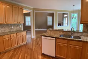 4925 Kilmersdon Ct, Suwanee, GA 30024 - Photo 11