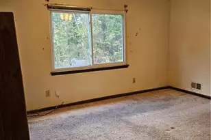 182 Iris Ct, Riverdale, GA 30274 - Photo 9