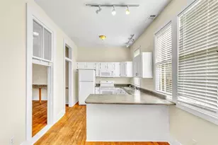 209 E Duffy St, Savannah, GA 31401 - Photo 15