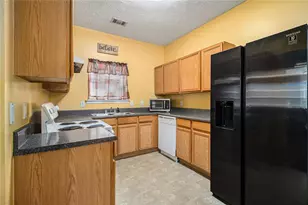 4658 Parkway Cir, Atlanta, GA 30349 - Photo 5