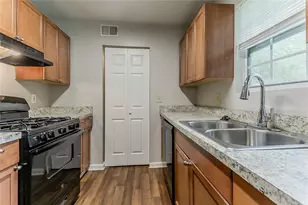 4821 Mainstreet Valley Trce, Stone Mountain, GA 30088 - Photo 5