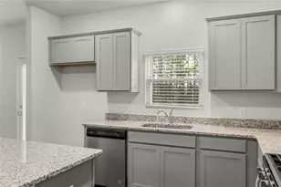 12079 Conrad Cir, Hampton, GA 30228 - Photo 7