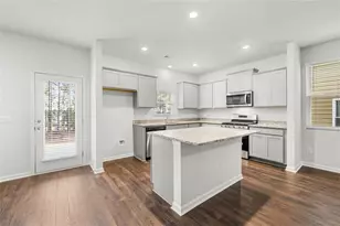 12079 Conrad Cir, Hampton, GA 30228 - Photo 5