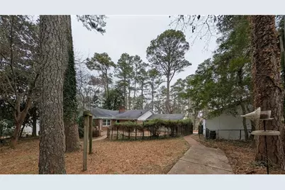 2360 Young Drive, Atlanta, GA 30337 - Photo 5