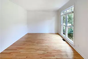 1900 Chattahoochee Run Dr, Suwanee, GA 30024 - Photo 17