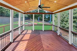 1900 Chattahoochee Run Dr, Suwanee, GA 30024 - Photo 55