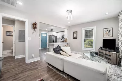 671 Center Hill Avenue NW, Atlanta, GA 30318 - Photo 5