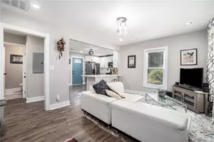 671 Center Hill Ave NW, Atlanta, GA 30318 - Photo 5