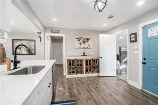 671 Center Hill Ave NW, Atlanta, GA 30318 - Photo 9