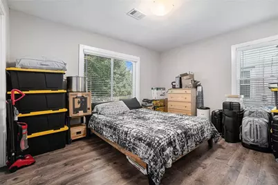 671 Center Hill Avenue NW, Atlanta, GA 30318 - Photo 17