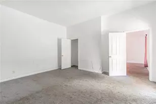 435 W Cherry St, Griffin, GA 30223 - Photo 15