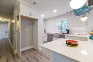 714 Emily Pl NW, Atlanta, GA 30318 - Photo 7